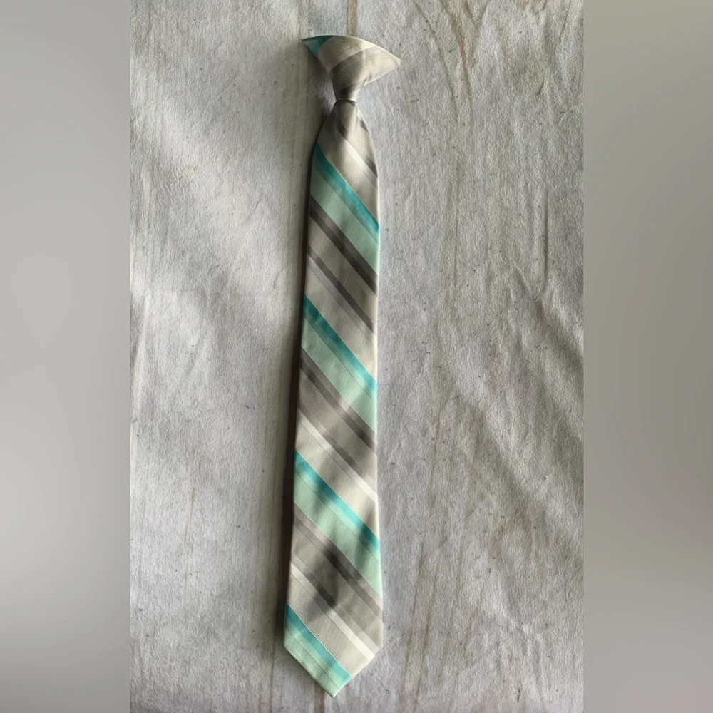 Tie Clip On White Gray Blue 16”